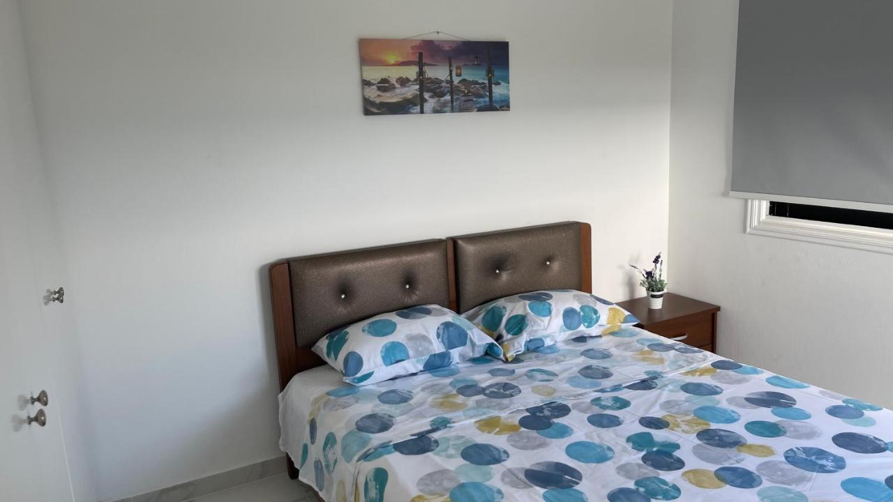 Beachfront Villa - Dasaki Larnaca Exteriör bild